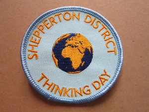 Shepperton District Thinking Day Girl Guides Cloth Patch Badge (L3K) - Picture 1 of 2