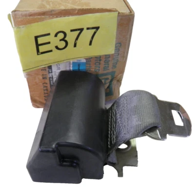 20555228 CINTO DE SEGURANÇA traseiro LH retrator 1985-87 Buick Century Chevrolet Celebrity - Imagem 1 de 4