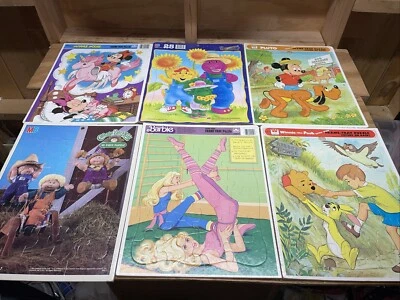 6 rompecabezas vintage con marco y bandeja Winnie The Pooh, Pluto, Minnie Mouse, Barney y más Foto 1 de 4