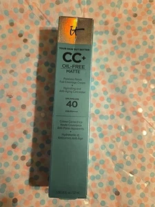 IT COSMETICS CC+ Oil Free Matte Full Coverage Foundation Cream SPF 40 Fair Light - Picture 1 of 4