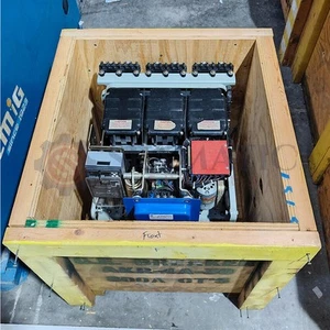 GE AKR-4A-30 Low Voltage Power Circuit Breaker 800A 3P, ELECTRICAL OPERATED DRA - Picture 1 of 21