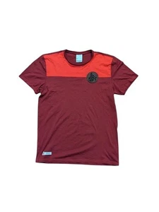 1.FC Köln Köln Fußball Mannschaft T-Shirt von UHLsport Gr. M/L, Hennes Ziege Patch - Bild 1 von 4