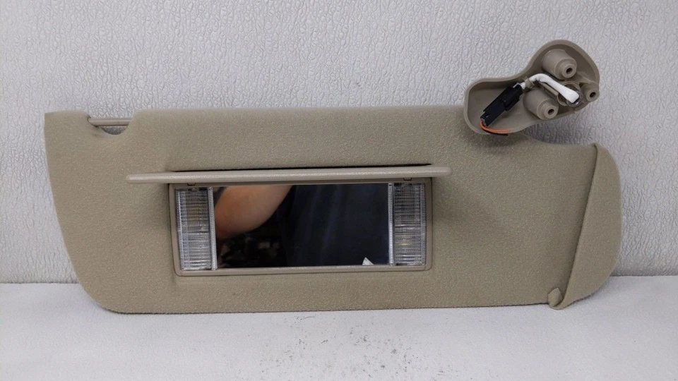 Chevrolet Suburban 1500 2004 pasajero parasol espejo parasol derecho LBKWE Foto 1 de 4