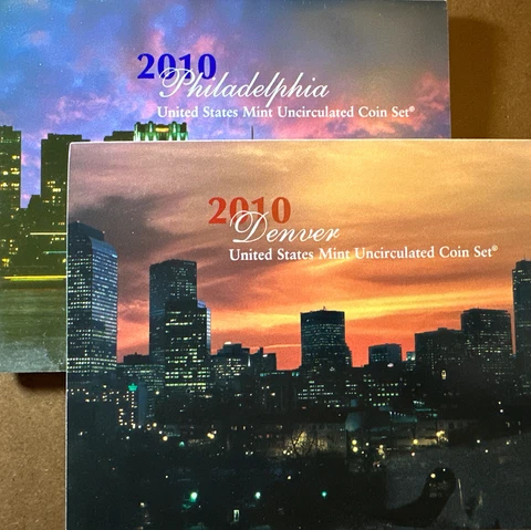 2010 P&D   28  Coin Uncirculated  Mint Set                              #MF-3543 Cover