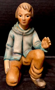 Vintage Goebel Hummel 214/G Nativity Kneeling Shepherd Boy 1951 5" Figurine - Picture 1 of 8