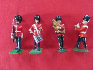 VINTAGE BRITISCHES METALLSPIELZEUG MARSCHIERENDE SOLDATEN - Bild 1 von 8