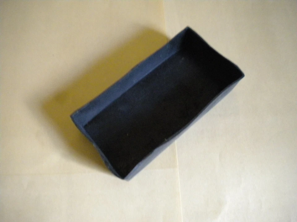 Alfombrilla de goma para batería HONDA CL77, CL72, finales 83640-273-000 Foto 1 de 1