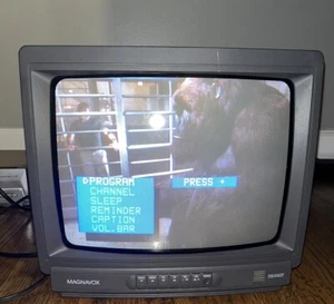 Philips Magnavox HD1305 C121 13" CRT Color Box Television TV for Retro Gaming - Picture 1 of 9