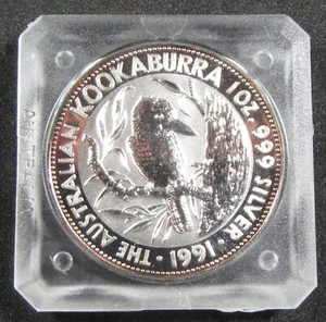 1991 $5 Kookaburra Australia. Desirable early date. Original holder. (425199) - Picture 1 of 2