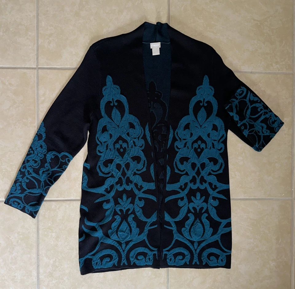 Cárdigan Chico’s Talla 1/US M Estampado Verde Azulado Sobre Negro Tejido Frente Abierto Mangas Largas Foto 1 de 4