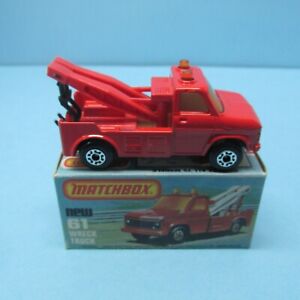 MATCHBOX Superfast 61B Wreck Truck Red / RARE BLACK HOOKS / Red Booms