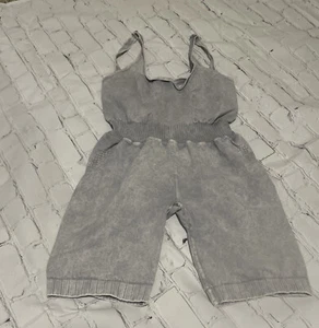 Free People Movement Good Karma Run is Ice Gray Sz M/L NWOT - Picture 1 of 8