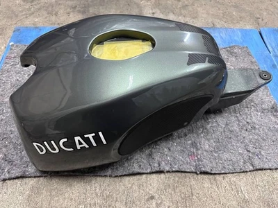 Raro tanque de combustible Ducati Sportclassic Sports Classic GT1000 gris gasolina Foto 1 de 4