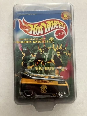 Autobús de arrastre Hot Wheels 1998 ejército de Estados Unidos Golden Knights VW, nuevo en caja y en estuche protector Foto 1 de 2