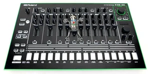 Roland TR-8 AIRA Drum Synthesizer + Fast Neuwertig + 1,5Jahre Garantie - Bild 1 von 7