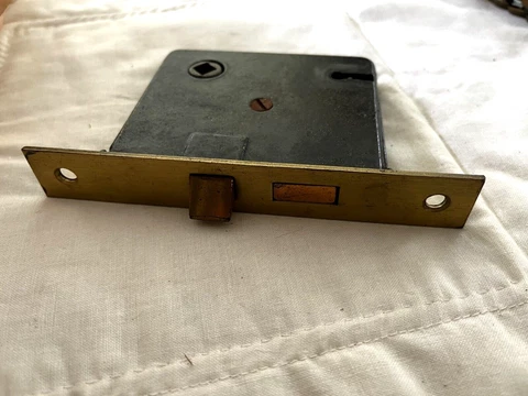VINTAGE UNBRANDED METAL DOOR MORTISE LOCK w/SOLID BRASS FACEPLATE Cover