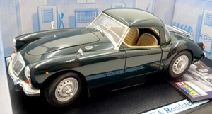 Revell 1/18 Scale Diecast 08443 - MG MGA Roadster Hardtop - Green - Picture 1 of 5