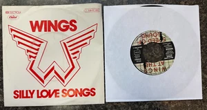 Paul McCartney Silly Love Songs / Cook of the House 7" Vinyl with Picture Sleeve - Imagen 1 de 2