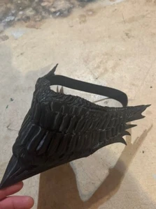 DanDaDan Gesichtsmaske Cosplay 3D gedruckt mit Riemen - Bild 1 von 5