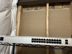 Ubiquiti Pro 24 PoE USW-Pro-24-PoE24 PORT Layer 3 Managed GIGABIT Network Switch - Picture 1 of 7