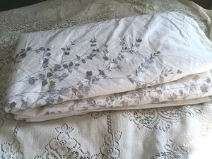 Margaret Muir Floral Embroidered Duvet Cover 100% Cotton White King - Picture 1 of 7
