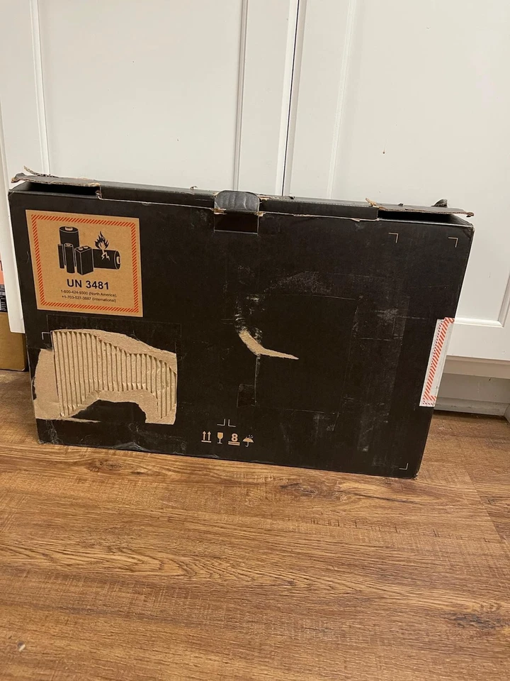 HP Spectre 15T, i7-8705G, 15,6 4K sin TCH, 512 GB, 16 GB, Win10 Home, gráficos RX Vega Foto 1 de 4