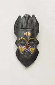 African Mask Ashanti Wood Brass Beaded Mask - Picture 1 of 2
