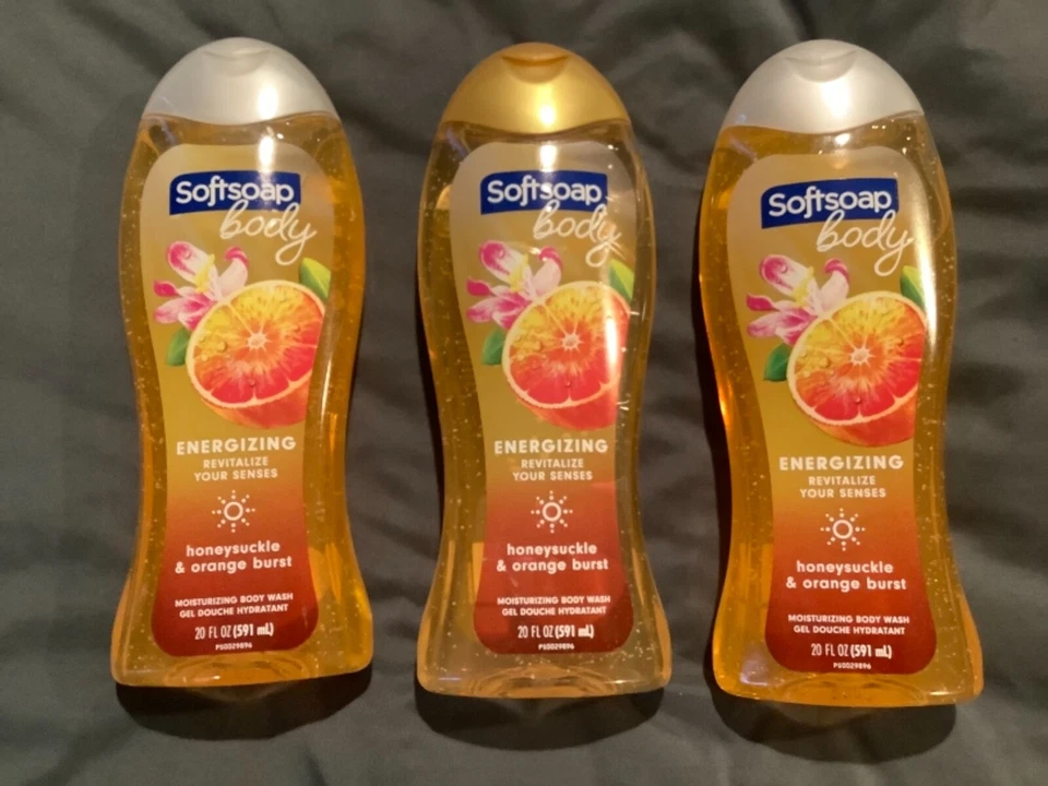 3 Softsoap Energizing Honeysuckle & Orange Burst Moisturizing Body Wash 20 Fl Oz - Image 1 of 1