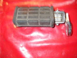 Rear Left Footrest Foot Rest Foot Pegs Repose Pied Yamaha XV 750 Se 920 - Picture 1 of 4