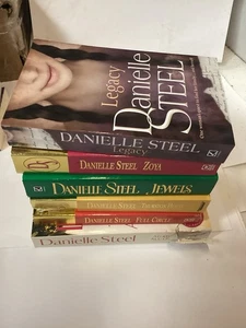 6 X Danielle Steel Books Bundle Paperback, Unread, Shop Returns - Picture 1 of 5