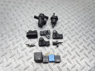 2013 09-17 Triumph Speedmaster Air Intake Pressure Temp MAP Sensor Valve Relay - Image 1 of 4