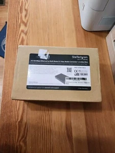 StarTech 10/100 Mbps Fiber to Ethernet Converter RJ45 ET90110SC2 - OPEN BOX - Picture 1 of 3