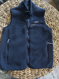 Patagonia Women’s L Sherpa Fleece Vest Navy - Picture 1 of 8