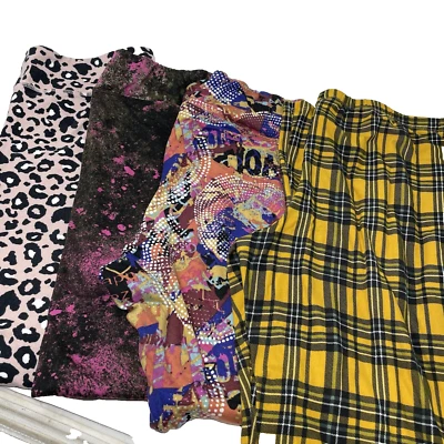 Womens Leggings Bundle Size XL Lot of 4 Forever 21 Eye Candy Geometric Yoga - Image 1 of 4