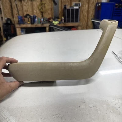 BMW 7 SERIES E23 ВНУТРЕННЯЯ ПЕРЕДНЯЯ ДВЕРНАЯ РУЧКА ЛЕВАЯ СТОРОНА 1909771 жемчужная осада  - Изображение 1 из 4