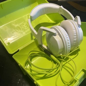 Fostex TH-5W Headphones, Lime Green And White - Picture 1 of 3