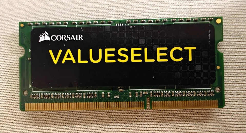 RAM MEMORY CORSAIR VALUESELECT CMSO8GX3M1C1600C11 8GB DDR3L 1600MHZ SO-DIMM - Image 1 of 2