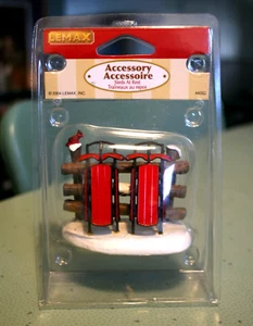 Lemax 2004 Sleds at Rest Christmas Village Accessory 44226 Retired 2011 NEW - Picture 1 of 2
