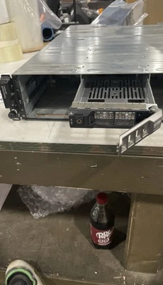 Dell PowerVault MD3200i 12-Bay SAN Rackmount Storage Array Enclosure No HDD - Image 1 of 4