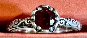James Avery Sterling Silver 925 Cherished Birthstone Garnet ring size 7 - Picture 1 of 3