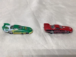 Quaker State & Hual-Mark Rennanhänger Micro Funnycars 1997 Rennmeister - Bild 1 von 12
