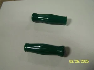 Vintage Style Tricycle - Bicycle Green Handle Bar Grips - Picture 1 of 2