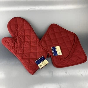 Set of Potholders and 1 Oven Mitts, Red Color New - Picture 1 of 6