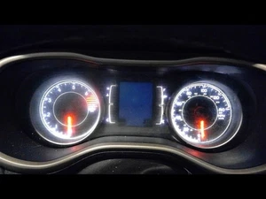 Speedometer Cluster 140 MPH 3.5" Display Screen Fits 16 CHEROKEE 352045 - Picture 1 of 12