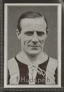 AMALGAMATED PRESS-FOOTBALL CAPTAINS 1926-#01- NEWCASTLE UNITED - HUDSPETH  - Picture 1 of 2