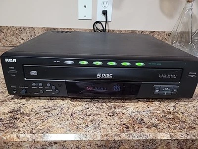 Vintage RCA RP-8065 A CD Player 5 Disk Changer - No Remote - Image 1 of 4