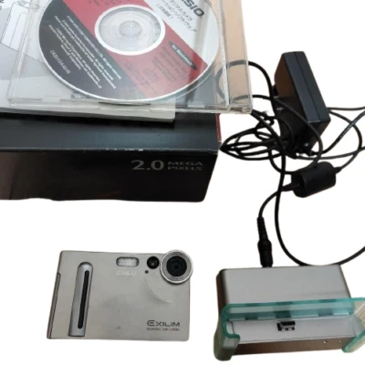 CASIO EXILIM EX-S2 Compact Digital Camera 2.0MP Silver Vintage Used From Japan - Image 1 of 4