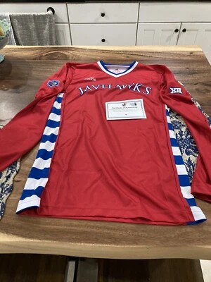 Camiseta deportiva de fútbol para mujer adidas Kansas Jayhawks EQUIPO EMITIDA L GRANDE ROJA MANGA LARGA Foto 1 de 4