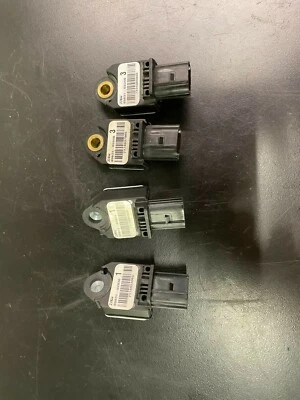 2004 Toyota Corolla Matrix crash sensors Foto 1 de 4