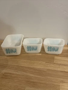 VINTAGE PYREX AMISH BUTTERPRINT REFRIGERATOR STORAGE 3 Piece No Lids - Picture 1 of 4